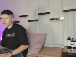 AngelaAndAnllelo