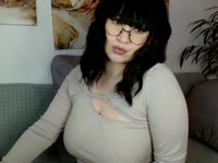 Hi, My name is Lila :) I have two higher educations for which I can