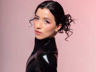 teasercam CharlotteHalley