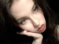 camwhore fingering shaved pussy RaguelEcker
