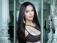 naked camgirl RoxieRodriguez