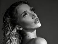 naked cam girl masturbating with dildo TiffanyAddams