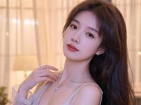 sexy webcamgirl pic liyufei