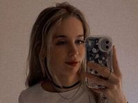 cam slut chat room AliceWoody