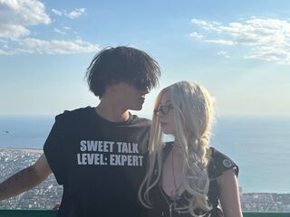 hot couple sex cam LucilleAndMoriah