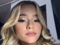 hot cam girl spreading pussy AaishaCollin