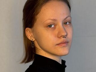 sexy webcamgirl AlainaCaveness