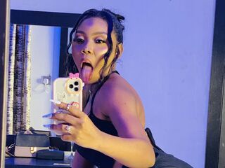 adult chatroom AlexHemsley