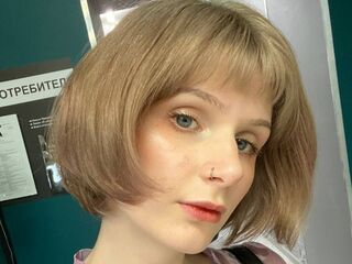 camwhore shaving pussy AlitaPatti