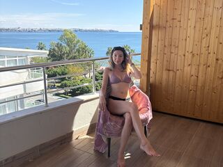 webcam striptease show AlyVee