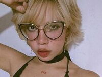 webcamstripper AmelieMari