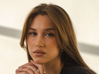 naked girl with cam fingering AmelinaBrauberg