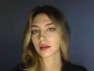 adult webcam chat room AmyHuckabey