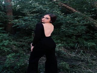 naked cam girl AnnamaeQuartieri