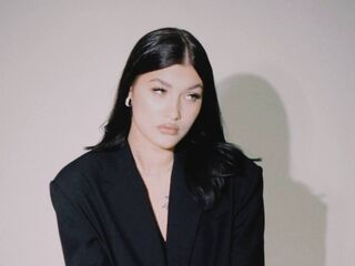 sexy webcamgirl pic AsiaShifman