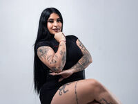 girl topless chat BellaMonrow