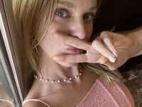 sexcam online Bellainlingerie