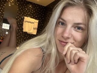 sex show BlondieBritt