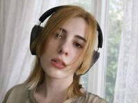 masturbating camgirl CarlHanchett