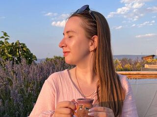 webcamgirl chat room CherylWien