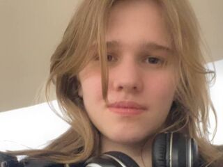 web cam show ChristieDemaline