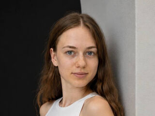 jasmin cam model CleoraClouden