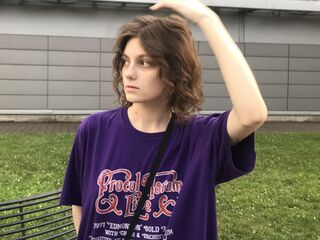 sexcam live CorinneKeidong