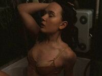 fingering girl cam picture DavinaHislip