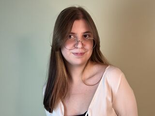 cam bitch DebbraAdonis