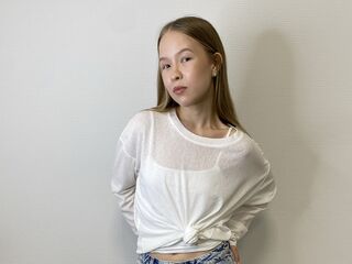 nude camgirl picture DortheyVath