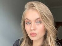 naughty chatroom ElaraBrooks