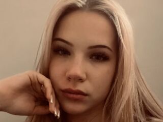 kinky video chat performer EleonoraTutuska