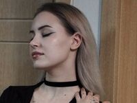 camslut spreading pussy GwennBold