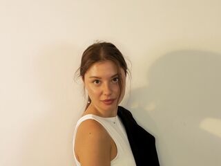 naked girl with live cam HilaryMcgrath