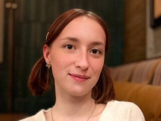 camgirl fingering wet pussy IdaZeccardi