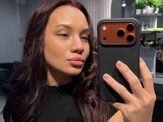 naked camgirl picture IleanaFarren