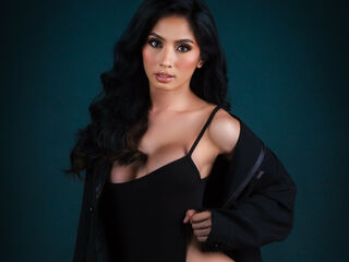 naked girl with cam fingering JairusAndrada