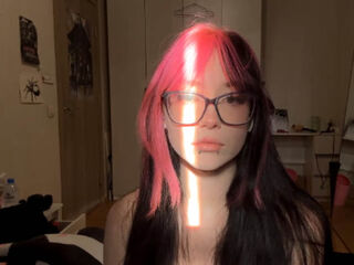 webcam babe chatroom JameyStaffieri