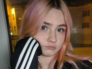 webcam babe chat room JanenePreyer