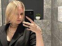 adult webcam JenaeMcquillen