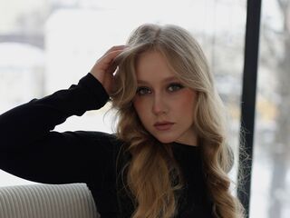 free nude webcam show JennieEstrela