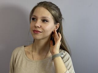 camgirl masturbating with dildo JessicaFreligh