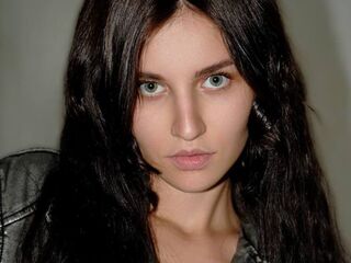 naked webcamgirl photo JolineDurda