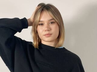 girl sex chat room JoyeLatin