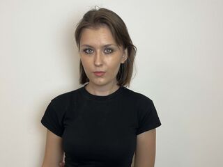 hot web cam show KariErpelding