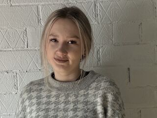 hot cam show KarynMcguire