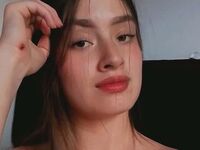 cam girl masturbating with dildo KendalCortes