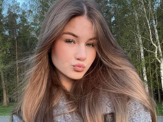 naughty cam girl masturbating KentukiShreeves