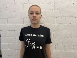 cam girl masturbating KirstieSchiffert