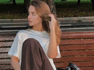 flirt chat room LeslieDorian